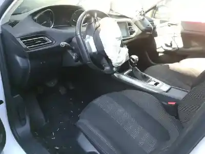 Scrapping Vehicle peugeot 308 allure of the year 2016 powered bh01