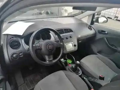 Vehicul casat seat toledo (5p2) exclusive al anului 2004 alimentat bjb