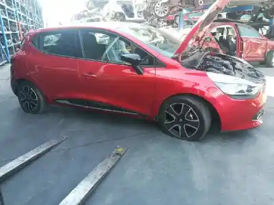 Veicolo di demolizione RENAULT CLIO IV Expression dell'anno 2015 alimentato K9K C6