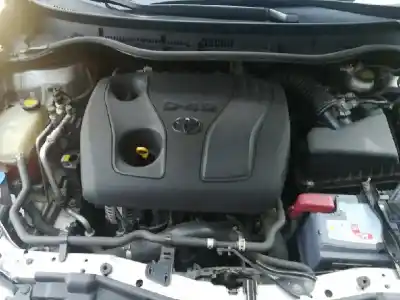 Veicolo di demolizione toyota auris active dell'anno 2014 alimentato 1nd