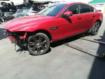 Veículo de Sucata jaguar xe prestige do ano 2017 alimentado 204dtd