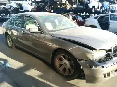 Veicolo di demolizione bmw serie 7 (e65/e66) 730d dell'anno 2007 alimentato m57306d3
