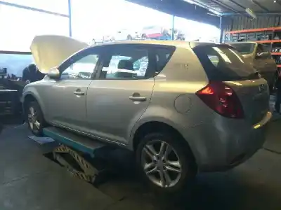 Scrapping Vehicle kia cee´d active of the year 2007 powered d4fb