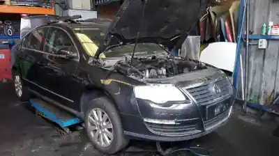 Veicolo di demolizione volkswagen passat berlina (3c2) advance dell'anno 2005 alimentato bkp