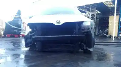 Vehicul casat skoda rapid active al anului 2014 alimentat cay