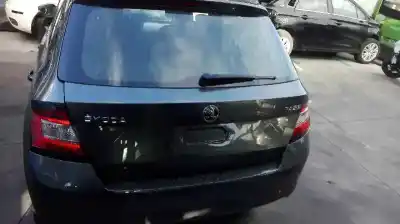 Veicolo di demolizione skoda fabia active dell'anno 2015 alimentato chyb