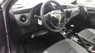 Veículo de Sucata toyota auris active do ano 2018 alimentado 8nr