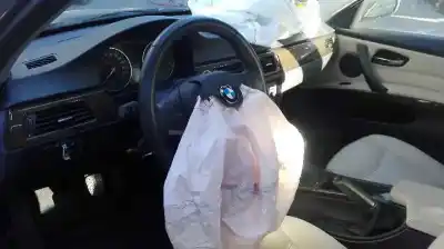 Veículo de Sucata bmw serie 3 berlina (e90) 318d do ano 2011 alimentado n47d20c