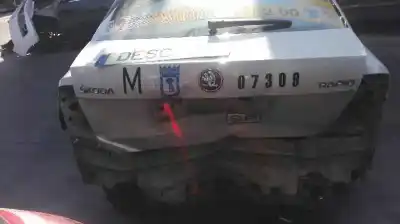 Veicolo di demolizione skoda rapid ambition dell'anno 2015 alimentato cxm