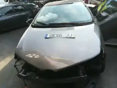 Veicolo di demolizione toyota auris active dell'anno 2014 alimentato 1nd