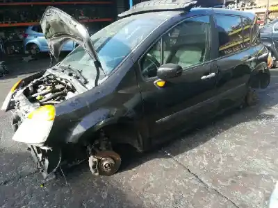 Veículo de Sucata renault modus confort dynamique do ano 2004 alimentado k9k766