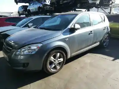Scrapping Vehicle kia cee´d active of the year 2007 powered d4fb