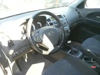 Scrapping Vehicle kia cee´d active of the year 2007 powered d4fb