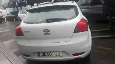 Veículo de Sucata kia pro_cee´d drive do ano 2012 alimentado g4fal