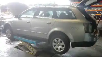 Veículo de Sucata AUDI A4 AVANT (8E) 1.9 TDI (96kW) do ano 2002 alimentado AWX