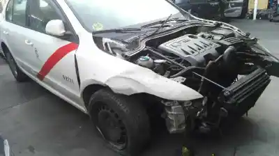 Scrapping Vehicle skoda superb combi (3t5) ambition of the year 2010 powered cff