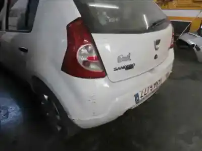 Veicolo di demolizione DACIA SANDERO Podium dell'anno 2008 alimentato K9K892