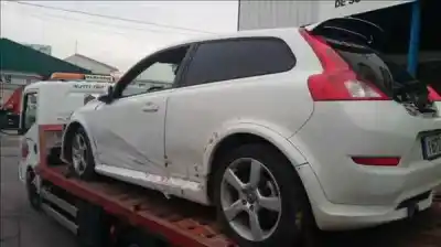 Veículo de Sucata volvo c30 2.0 diesel cat do ano 2006 alimentado d 4204 t