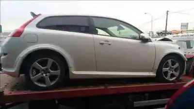 Veículo de Sucata volvo c30 2.0 diesel cat do ano 2006 alimentado d 4204 t