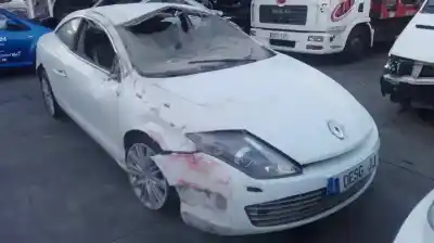 Veículo de Sucata renault laguna coupe base do ano 2010 alimentado m9r l8