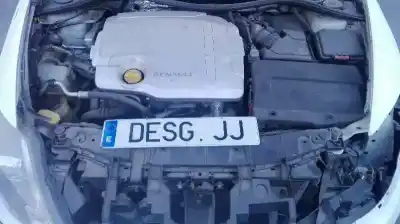 Veículo de Sucata renault laguna coupe base do ano 2010 alimentado m9r l8