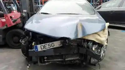 Veículo de Sucata toyota auris (_e18_) 1.8 hybrid (zwe186_) do ano 2015 alimentado 2zr