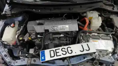 Veículo de Sucata toyota auris (_e18_) 1.8 hybrid (zwe186_) do ano 2015 alimentado 2zr
