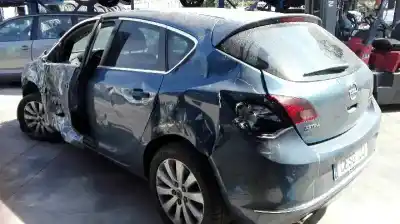 Veículo de Sucata opel astra j lim. excellence do ano 2014 alimentado a20dth