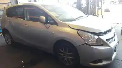 Sloopvoertuig toyota verso advance van het jaar 2009 aangedreven 2zr fae