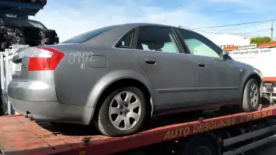 Veículo de Sucata audi a4 avant (8e) 1.8 t quattro do ano 2002 alimentado avj