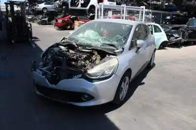 Vehículo de desguace renault clio iv limited del año 2015 con motor d4fd7