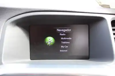 Veicolo di demolizione volvo v60 kombi momentum dell'anno 2016 alimentato d4204t9