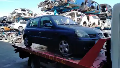 Здавання транспортного засобу RENAULT CLIO II FASE II (B/CB0) 1.5 dCi Diesel 65 CV / 48 KW року 2001 потужний K9K700
