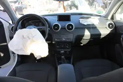 Здавання транспортного засобу audi a1 (8x) ambition року 2011 потужний cbza