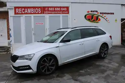 Здавання транспортного засобу SKODA SUPERB COMBI (3V5) SportLine 4x4 року 2019 потужний DFH