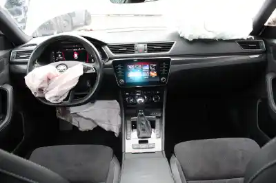 Здавання транспортного засобу skoda superb combi (3v5) sportline 4x4 року 2019 потужний dfh