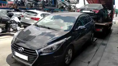 Veículo de Sucata hyundai i40 comfort do ano 2016 alimentado d4fd