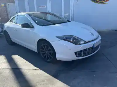 Veículo de Sucata renault laguna coupe base do ano 2012 alimentado m9r802