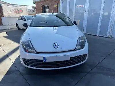 Veículo de Sucata renault laguna coupe base do ano 2012 alimentado m9r802