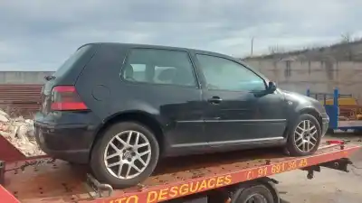 Veículo de Sucata volkswagen golf iv (1j1) 1.9 tdi do ano 2003 alimentado asz