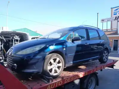 Vehículo de desguace PEUGEOT 307 SW (3H)  del año 2006 con motor RFJ (EW10A)