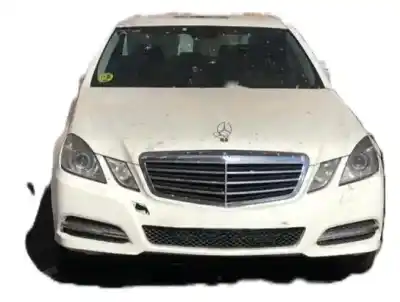Vehículo de desguace MERCEDES-BENZ CLASE E (W212)  del año 2011 con motor M 272.952