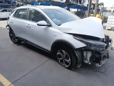 Vehículo de desguace KIA XCEED (CD)  del año 1983 con motor D4FE