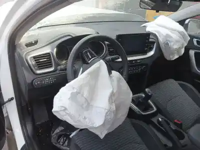Sloopvoertuig kia xceed (cd) 1.6 crdi 136 van het jaar 1983 aangedreven d4fe