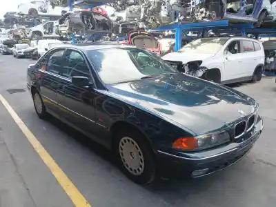 Scrapping Vehicle bmw 5 (e39) 520 i of the year 1996 powered m52 b20 (206s3)