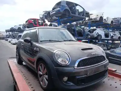 Veículo de Sucata mini mini (r56) cooper sd do ano 2012 alimentado n47 c20 a