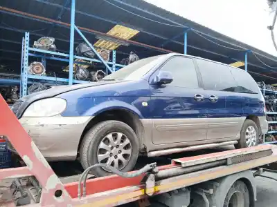 Veicolo di demolizione KIA CARNIVAL II (GQ)  dell'anno 2004 alimentato J3(CRDi)