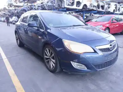 Veicolo di demolizione opel astra j (p10) 1.7 cdti (68) dell'anno 2009 alimentato a 17 dtr
