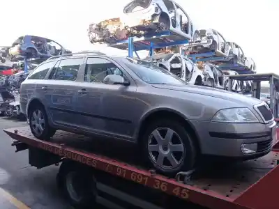 Veicolo di demolizione skoda octavia ii combi (1z5) 2.0 tdi 16v dell'anno 2007 alimentato bkd,cfhc,clcb