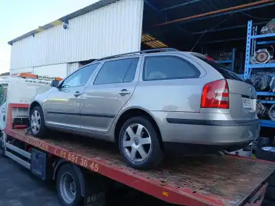 Veicolo di demolizione skoda octavia ii combi (1z5) 2.0 tdi 16v dell'anno 2007 alimentato bkd,cfhc,clcb